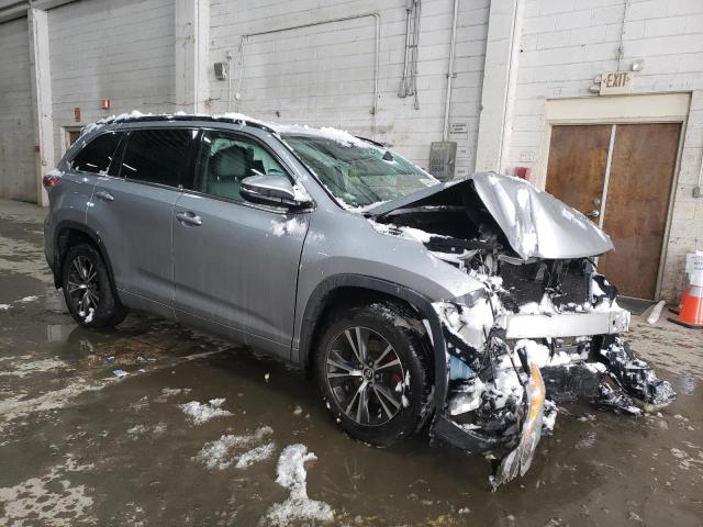 5TDJKRFH8GS502861 - 2016 TOYOTA HIGHLANDER XLE SILVER photo 4