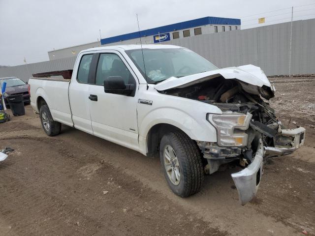 1FTEX1CP4GKE69588 - 2016 FORD F150 SUPER CAB WHITE photo 4