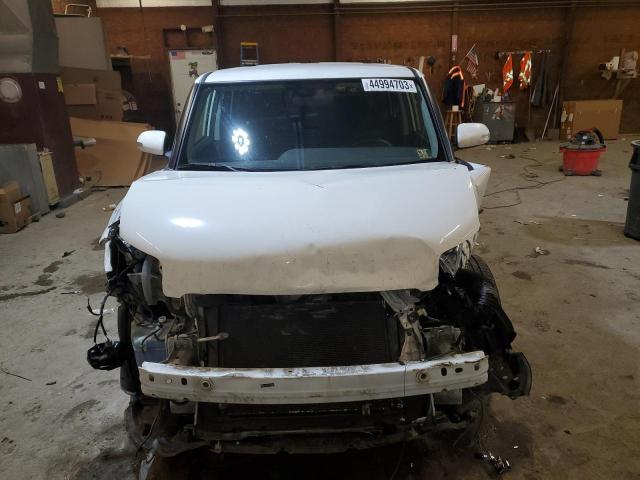 JTLZE4FE0DJ048587 - 2013 TOYOTA SCION XB 白色 照片 5
