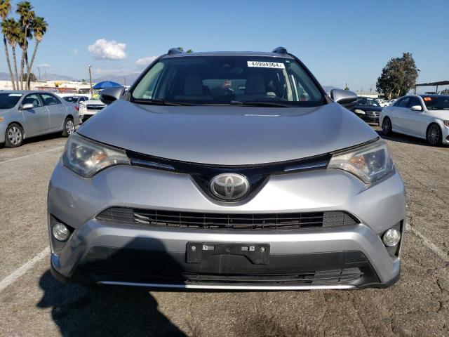 2T3WFREV9HW341647 - 2017 TOYOTA RAV4 XLE GRAY photo 5