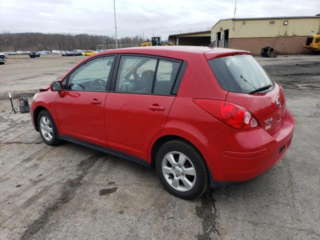 3N1BC13E27L359153 - 2007 NISSAN VERSA S RED photo 2