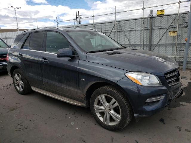 4JGDA5HB5CA022815 - 2012 MERCEDES-BENZ ML 350 4MATIC GRAY photo 4