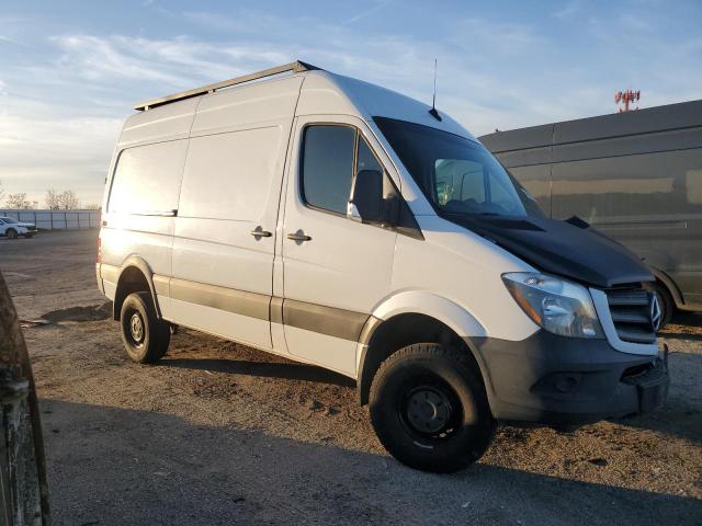 WD3FE7CD8JP594147 - 2018 MERCEDES-BENZ SPRINTER 2500 WHITE photo 4