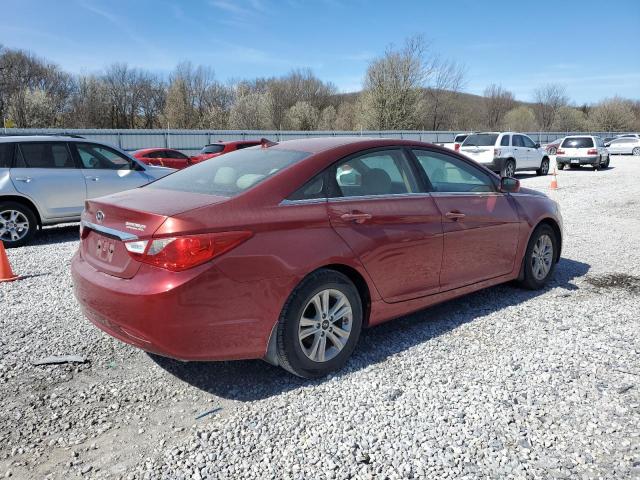 5NPEB4AC7BH261485 - 2011 HYUNDAI SONATA GLS RED photo 3