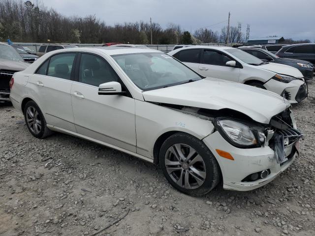 WDDHF8HB2BA355759 - 2011 MERCEDES-BENZ E 350 4MATIC WHITE photo 4