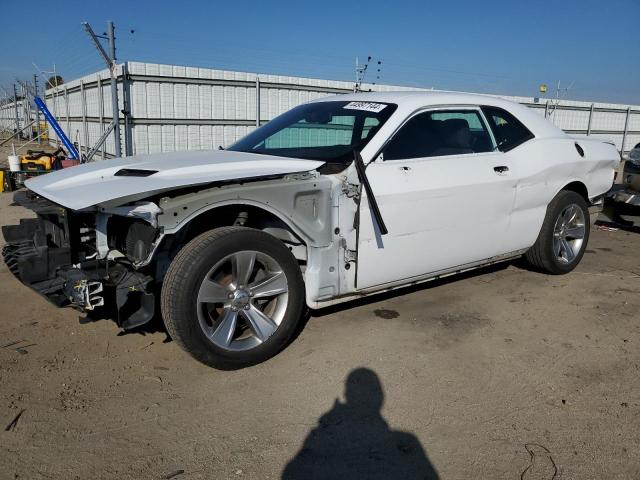 2C3CDZAG9KH723396 - 2019 DODGE CHALLENGER SXT WHITE photo 1