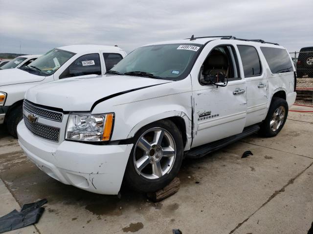 1GNSCHE03BR158622 - 2011 CHEVROLET SUBURBAN C1500  LS WHITE photo 1