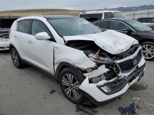 KNDPCCACXG7846377 - 2016 KIA SPORTAGE EX WHITE photo 4