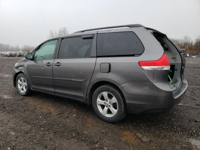 5TDKK3DC6CS176156 - 2012 TOYOTA SIENNA LE GRAY photo 2