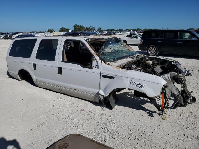 1FMSU41P94ED26142 - 2004 FORD EXCURSION XLT WHITE photo 4