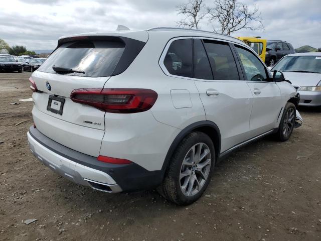 5UXCR6C04L9C52207 - 2020 BMW X5 XDRIVE40I WHITE photo 3