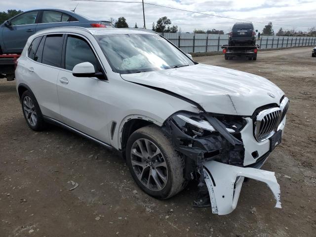 5UXCR6C04L9C52207 - 2020 BMW X5 XDRIVE40I WHITE photo 4