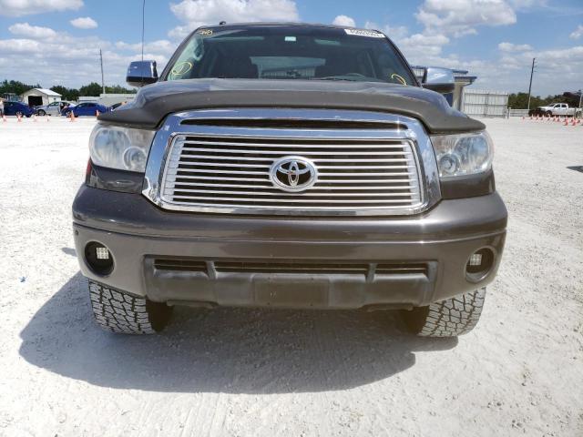 5TFHY5F10DX306220 - 2013 TOYOTA TUNDRA CREWMAX LIMITED BLACK photo 5