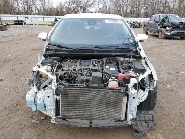 JTDKBRFU1H3055827 - 2017 TOYOTA PRIUS WHITE photo 5