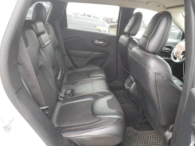 1C4PJMBB7GW326449 - 2016 JEEP CHEROKEE TRAILHAWK WHITE photo 11