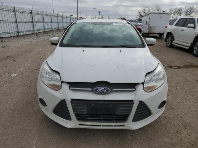 1FADP3F27EL437707 - 2014 FORD FOCUS SE WHITE photo 5