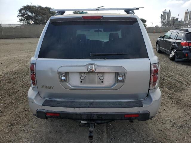 5FNYF28476B040218 - 2006 HONDA PILOT EX SILVER photo 6