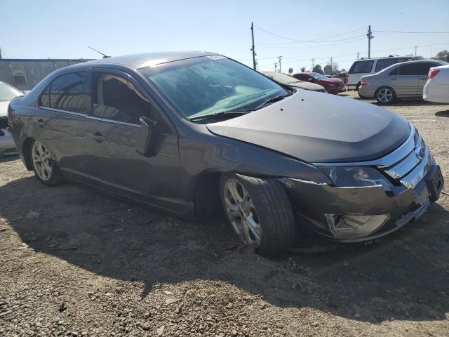 3FAHP0HGXCR334918 - 2012 FORD FUSION SE GRAY photo 4