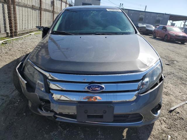 3FAHP0HGXCR334918 - 2012 FORD FUSION SE GRAY photo 5