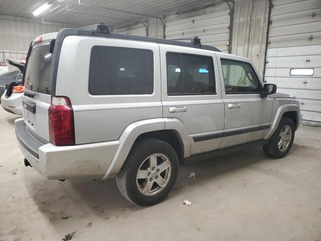 1J8HG48K09C539749 - 2009 JEEP COMMANDER SPORT SILVER photo 3