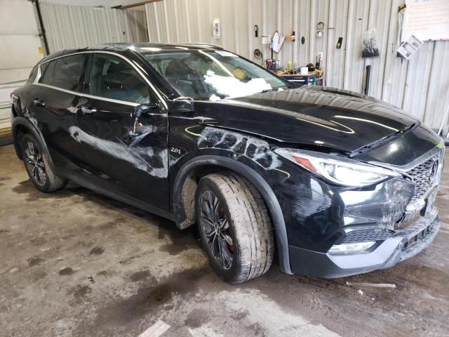 SJKCH5CR1JA049715 - 2018 INFINITI QX30 BASE Schwarz Foto 4