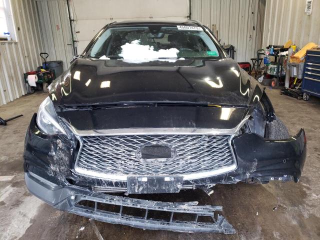 SJKCH5CR1JA049715 - 2018 INFINITI QX30 BASE Schwarz Foto 5