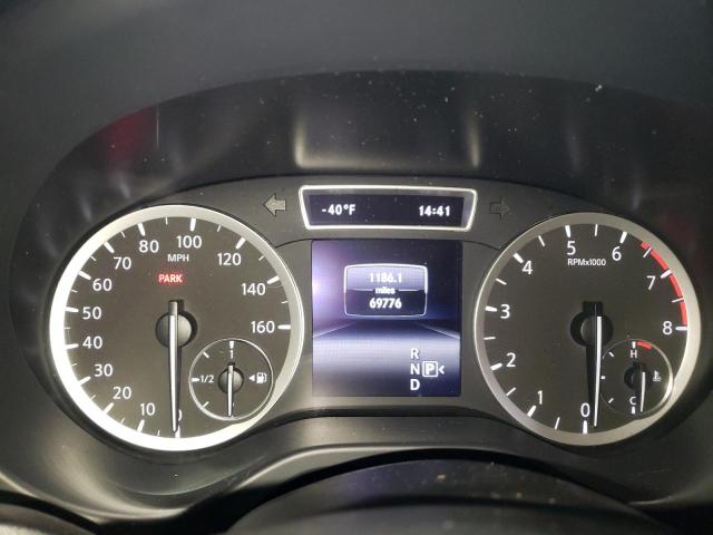 SJKCH5CR1JA049715 - 2018 INFINITI QX30 BASE Schwarz Foto 9