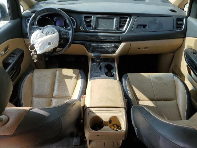 KNDMB5C16H6266838 - 2017 KIA SEDONA LX GOLD photo 8