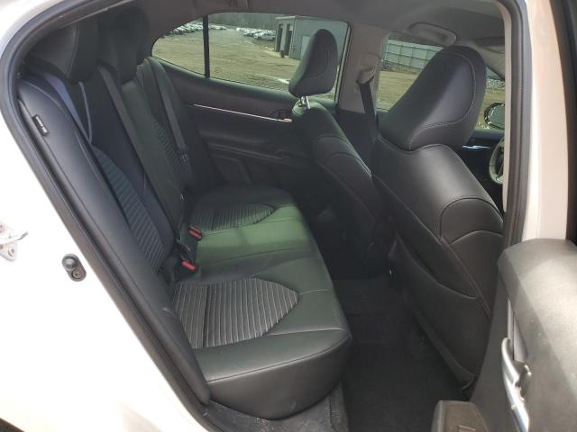 4T1G11AK6RU877725 - 2024 TOYOTA CAMRY SE NIGHT SHADE WHITE photo 10