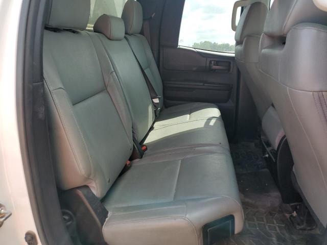 5TFCY5F18KX025189 - 2019 TOYOTA TUNDRA DOUBLE CAB SR/SR5 WHITE photo 10