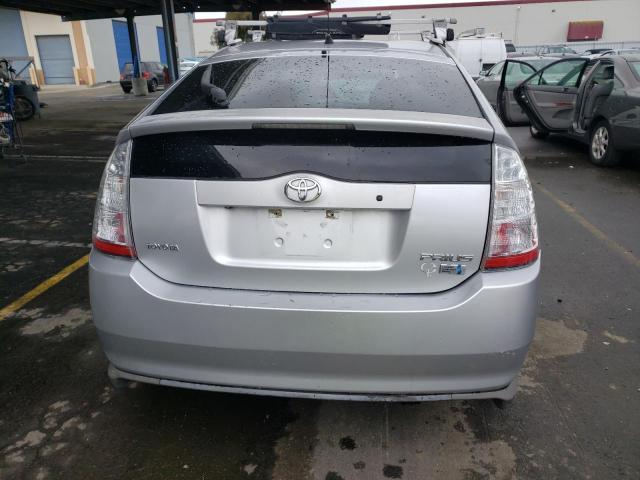 JTDKB20U383336883 - 2008 TOYOTA PRIUS SILVER photo 6