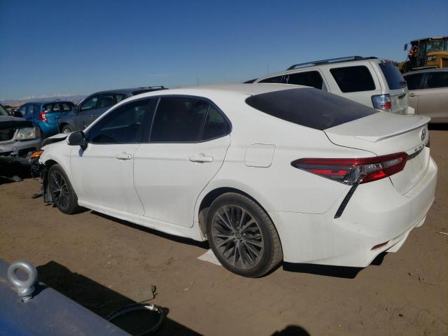 JTNB11HK6J3022629 - 2018 TOYOTA CAMRY L WHITE photo 2