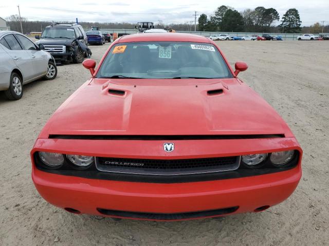 2B3CJ4DV8AH265304 - 2010 DODGE CHALLENGER SE RED photo 5