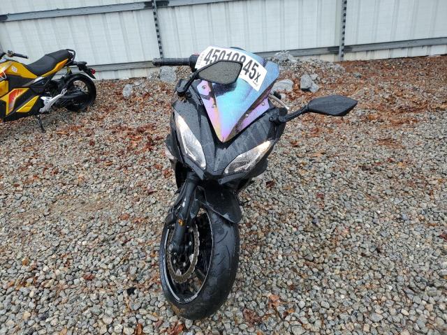 JKAEXEJ11KDA04265 - 2019 KAWASAKI EX650 J ორფეროვანი ფოტო 2