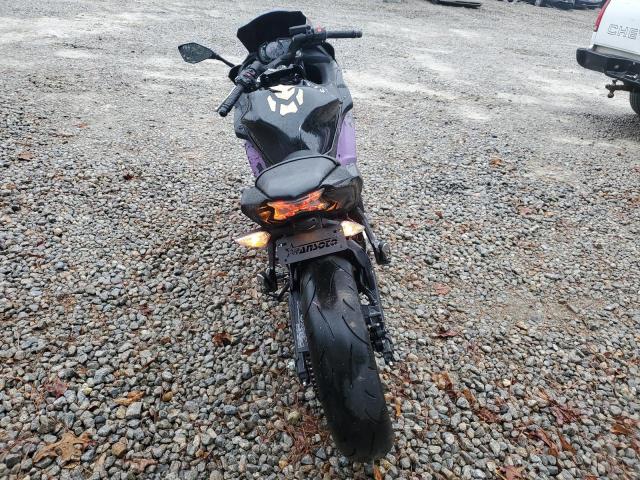 JKAEXEJ11KDA04265 - 2019 KAWASAKI EX650 J ორფეროვანი ფოტო 4