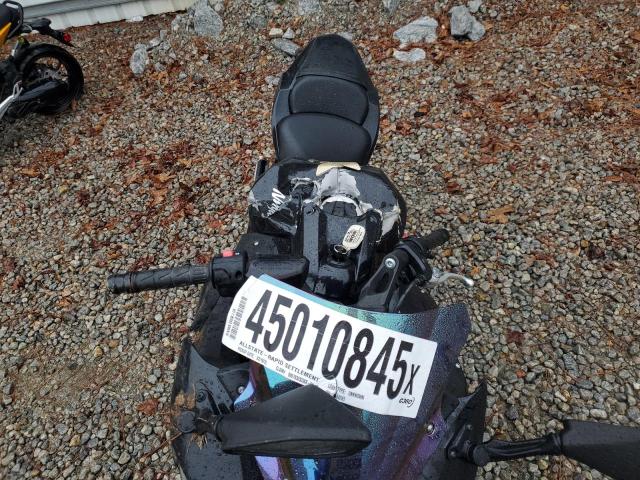 JKAEXEJ11KDA04265 - 2019 KAWASAKI EX650 J ორფეროვანი ფოტო 5