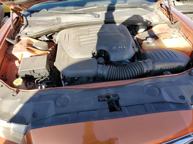 2B3CL3CG8BH525757 - 2011 DODGE CHARGER ORANGE photo 11