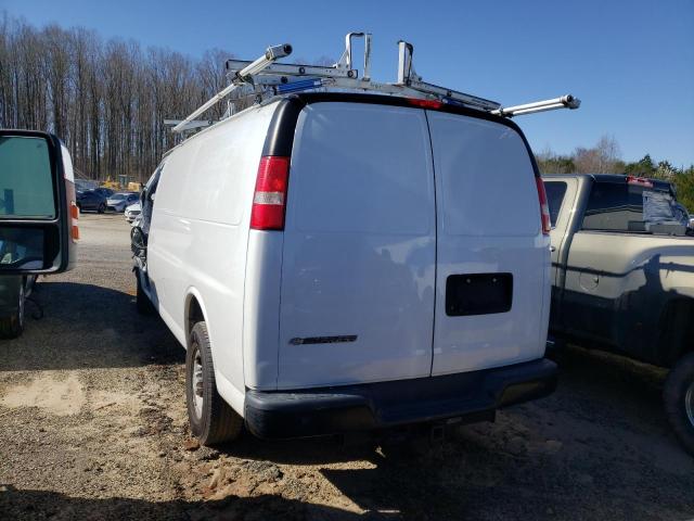 1GCZGHFG8J1211741 - 2018 CHEVROLET EXPRESS G3 WHITE photo 2