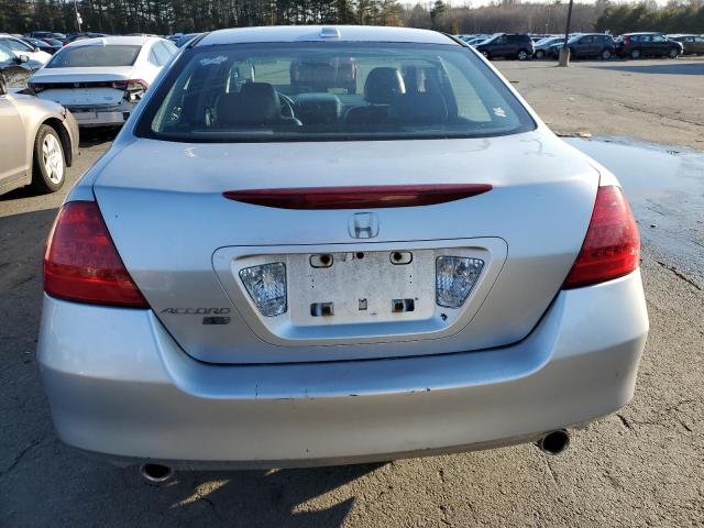 1HGCM66517A051875 - 2007 HONDA ACCORD EX SILVER photo 6