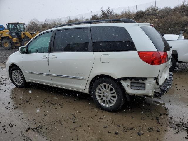 5TDYK4CC4AS304733 - 2010 TOYOTA SIENNA XLE WHITE photo 2