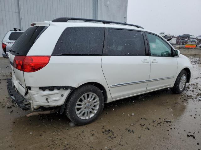 5TDYK4CC4AS304733 - 2010 TOYOTA SIENNA XLE WHITE photo 3