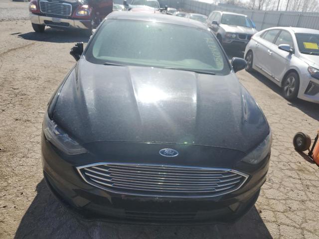 3FA6P0H78HR171541 - 2017 FORD FUSION SE BLACK photo 5