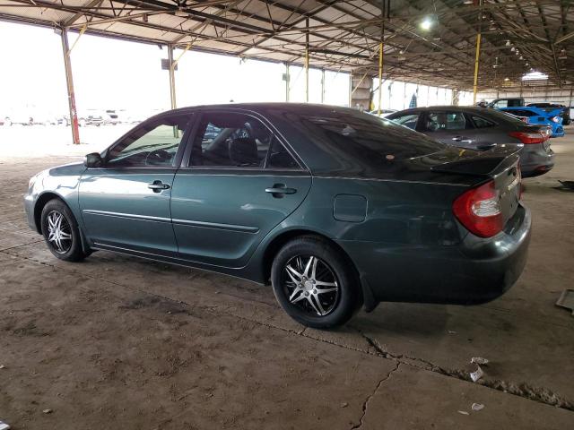 4T1BE32K02U632756 - 2002 TOYOTA CAMRY LE GREEN photo 2