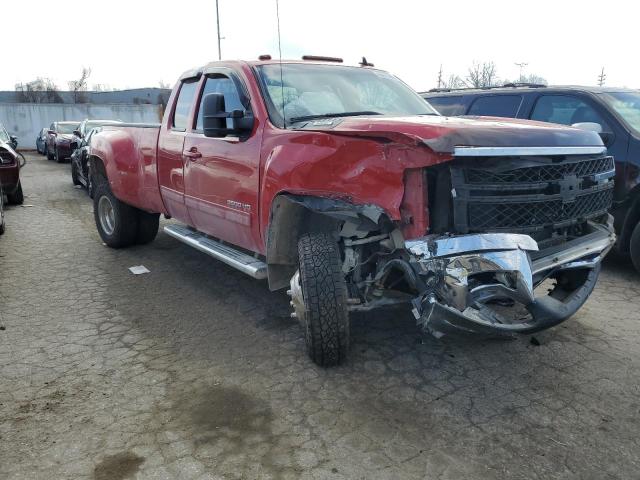 1GC5K1CG7DZ161056 - 2013 CHEVROLET SILVERADO K3500 LTZ RED photo 4