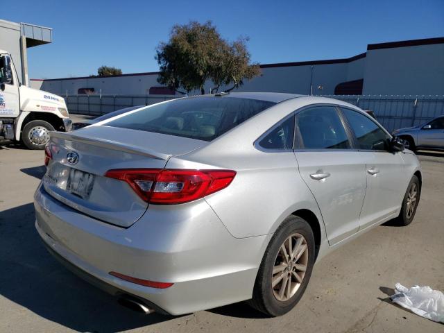 5NPE24AF4FH034464 - 2015 HYUNDAI SONATA SE SILVER photo 3