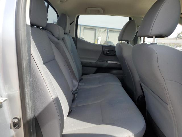 3TMAZ5CN8HM037997 - 2017 TOYOTA TACOMA DOUBLE CAB 银色 照片 10