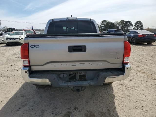 3TMAZ5CN8HM037997 - 2017 TOYOTA TACOMA DOUBLE CAB 银色 照片 6