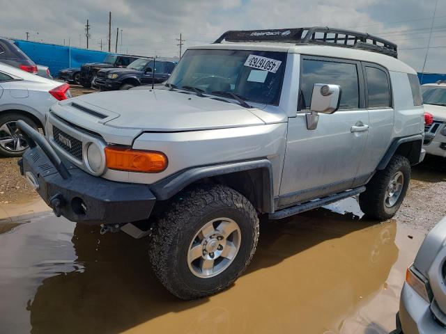 JTEBU11F18K044204 - 2008 TOYOTA FJ CRUISER SILVER photo 1