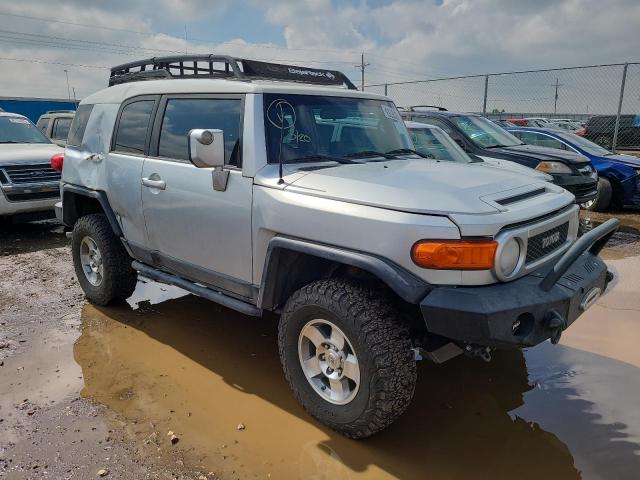 JTEBU11F18K044204 - 2008 TOYOTA FJ CRUISER SILVER photo 4