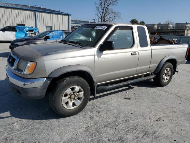 2000 NISSAN FRONTIER KING CAB XE, 